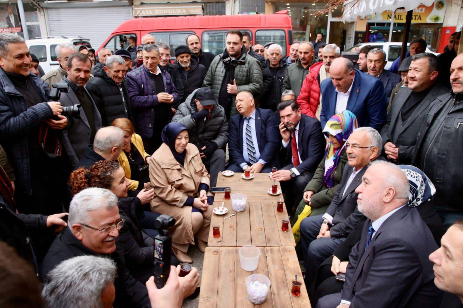 BAŞKAN GÜLER’E GÜRGENTEPE’DE SEVGİ SELİ